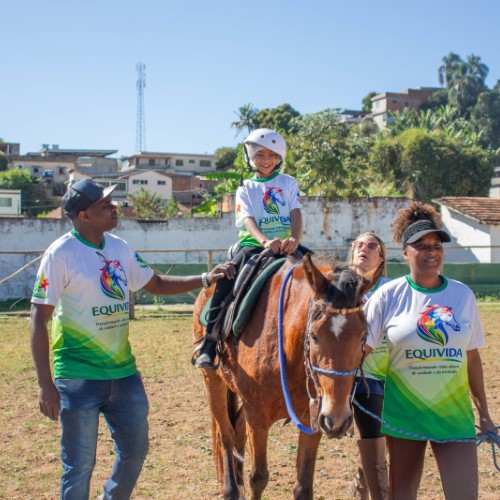 Chegada do projeto de Equoterapia muda rotina de famílias atípicas em BP